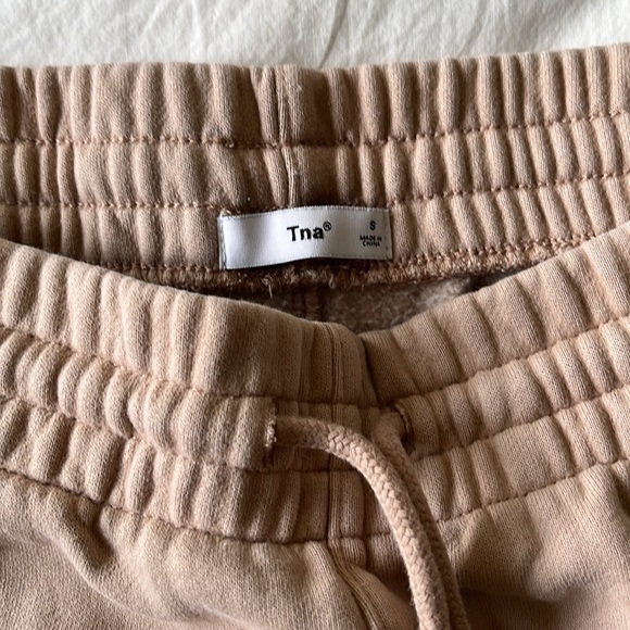 TNA Tan Boyfriend Sweatpant - Picture 3 of 4